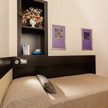 Domus Best Guest House Roma Oda fotoğraf