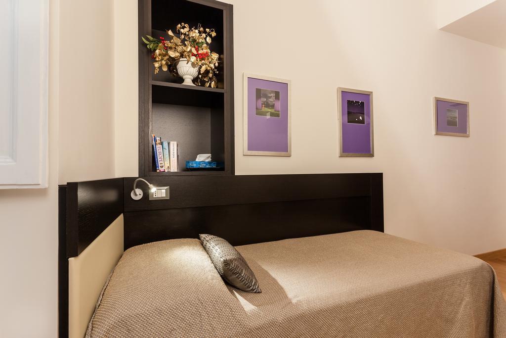 Domus Best Guest House Roma Oda fotoğraf